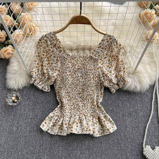 Short Sleeve Floral Smocked Blouse