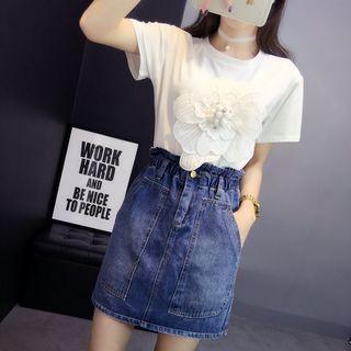 Set: Flower Applique Short-sleeve T-shirt + Denim Skirt