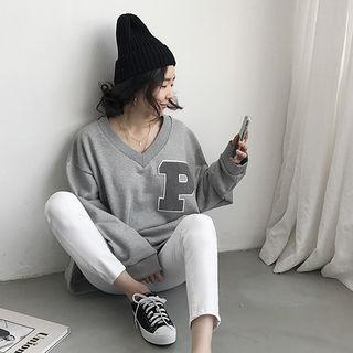 V-neck Alphabet-patch Sweatshirt