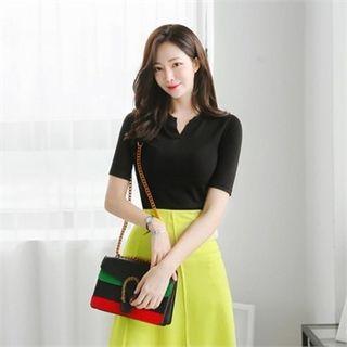 Cutout-necklines Short-sleeve T-shirt