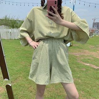 Color-block Striped 3/4-sleeve Blouse / High-waist Shorts