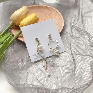 Non-matching Faux Pearl Rhinestone Dangle Earring 1 Pair - Gold & White - One Size