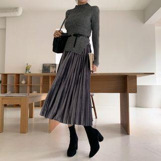 Set: Belted Dip-back Knit Top + Velvet Long Pleated Skirt