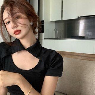 Collared Cutout Crop Top