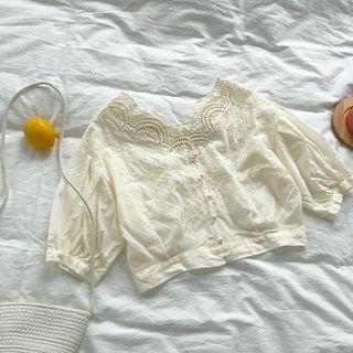 Scallop Trim Cropped Short Sleeve Blouse