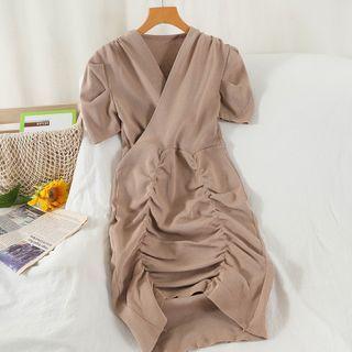 Short-sleeve Crinkled Midi Sheath Knit Dress