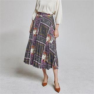 Accordion-pleated Patterned Maxi Skirt