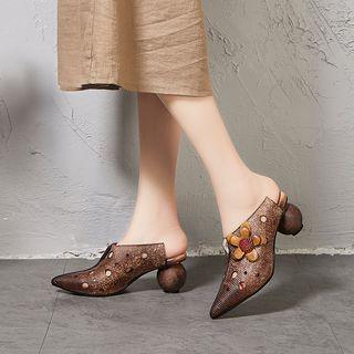 Pointed Flower Detail Low Heel Mules