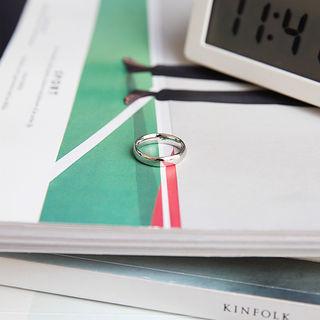 Metal Band Ring Silver - One Size
