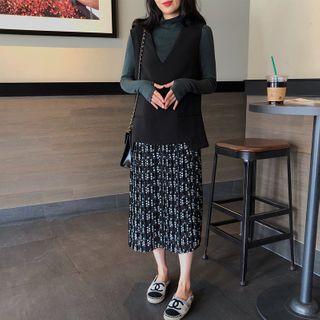Set: Mock Two-piece Sleeveless Accordion Pleated Dress + Long-sleeve Top