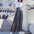 Short-sleeve T-shirt + Pattern Wide-leg Pants / Set