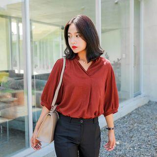 V-neck Puff 3/4-sleeve Top