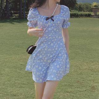 Square-neck Bow Daisy Dress