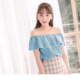 Crochet Trim Ruffle Off-shoulder Top