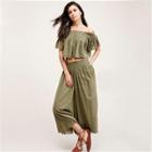 Set: Short-sleeve Off-shoulder Cropped Top + Wide-leg Cropped Pants Green - One Size