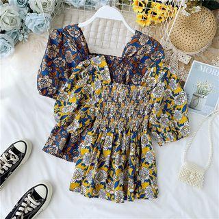 Square-neck Printed Short-sleeve Blouse