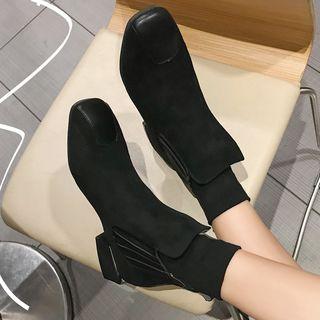 Block Heel Ankle Chelsea Boots