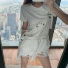 Distressed Denim Jumper Shorts / Crew-neck Short-sleeve T-shirt