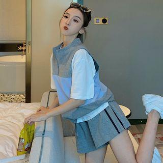 Set: Short-sleeve T-shirt + Color Block Vest + Wide Leg Shorts