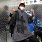 Short-sleeve Crisscross Print T-shirt