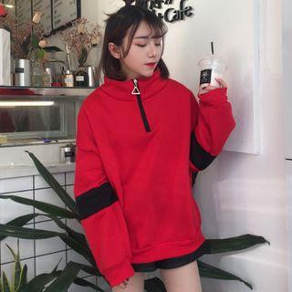 Two-tone Mock-neck Pullover