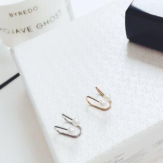 Single Faux Pearl Ear Cuff