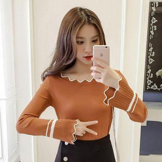 Long-sleeve Piped Ruffled Top