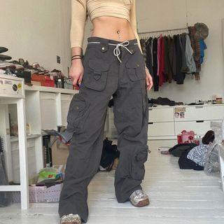 Low Rise Loose-fit Cargo Wide-leg Pants