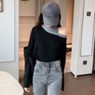 Mock Two-piece Cut-out Long-sleeve T-shirt