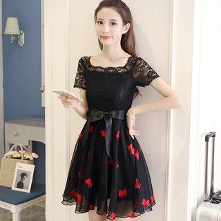 Short-sleeve Butterfly Embroidered A-line Dress