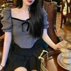 Puff-sleeve Square-neck T-shirt / Pleated A-line Skirt