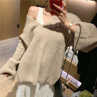Plain Sweater / Sleeveless Midi Dress