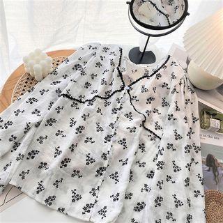 Long-sleeve V-neck Floral Top White - One Size