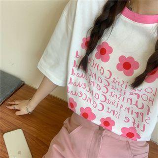 Elbow-sleeve Lettering T-shirt / Mini A-line Skirt