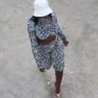Set: Long-sleeve Printed T-shirt + Skinny Shorts