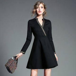 Long-sleeved A-line Sheath V-neck Plain Dress
