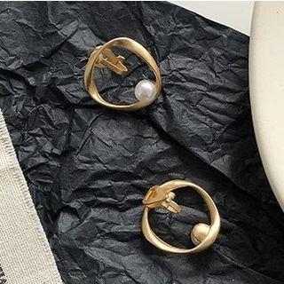 Faux-pearl Stud Earring / Clip-on Earring