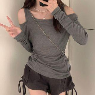 Long-sleeve Cold-shoulder T-shirt / Drawstring Shorts