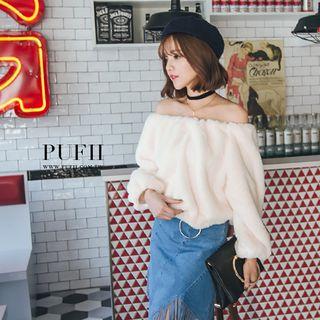 Off-shoulder Fleece Top