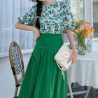 Set : Short-sleeve Floral Print Blouse + Midi A-line Skirt