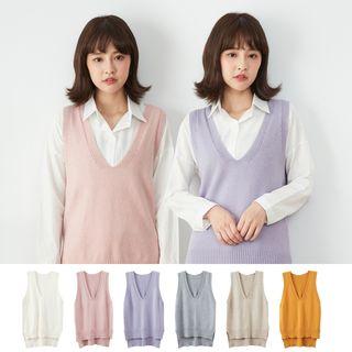 Slit-side V-neck Vest