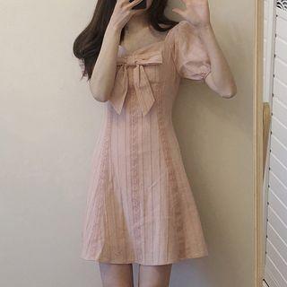 Puff-sleeve Bow Plain Dress