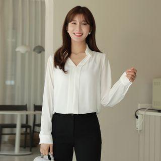 V-neck Flat-seam Blouse