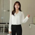 V-neck Flat-seam Blouse