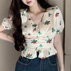 Puff-sleeve V-neck Floral Slim Fit Crop Top