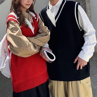 Couple Matching Contrast Trim Knit Vest