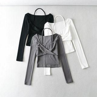 Long-sleeve Halter Twisted Top