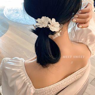 Flower Acrylic Hair Clip