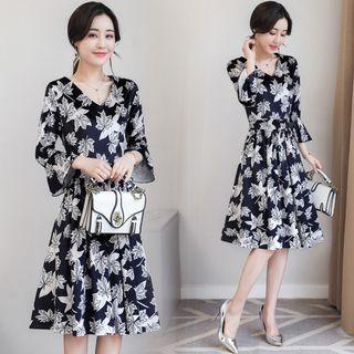 Bell Sleeve V-neck Printed A-line Dress