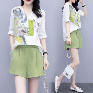 Set: Print Blouse + Plain Loose Fit Shorts